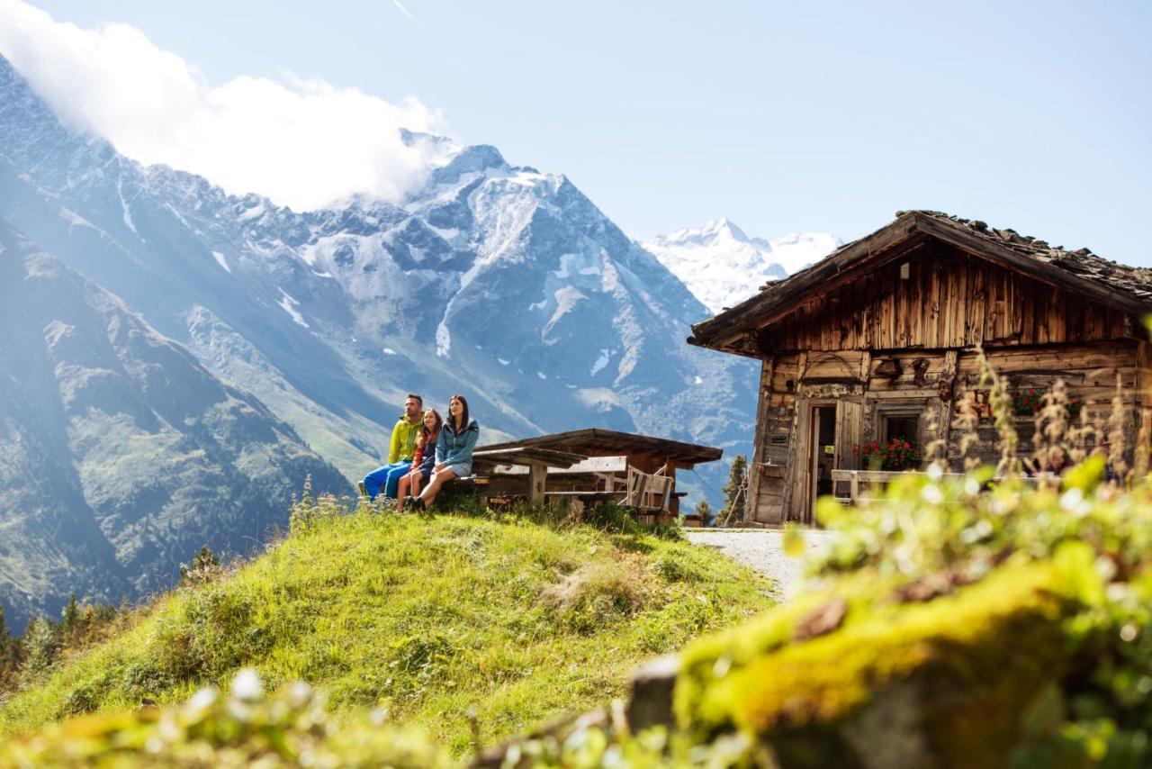 Ferienhaus Gipfelblick Neustift im Stubaital Esterno foto