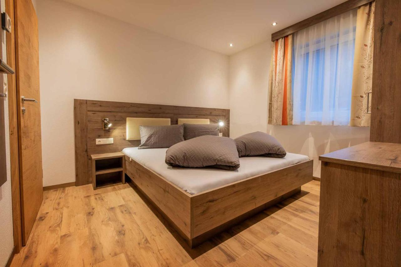 Ferienhaus Gipfelblick Neustift im Stubaital Esterno foto